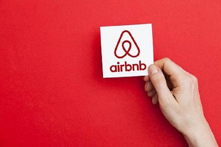 assignation ville de paris et location touristique airbnb : pourquoi l'arrêt de la cour de cassation sera décisif ?